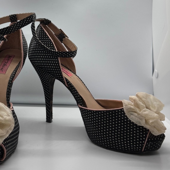 Betsey Johnson "Oli" Black Polka Dot Print Satin Peep Toe Heels. 8M - Picture 4 of 11